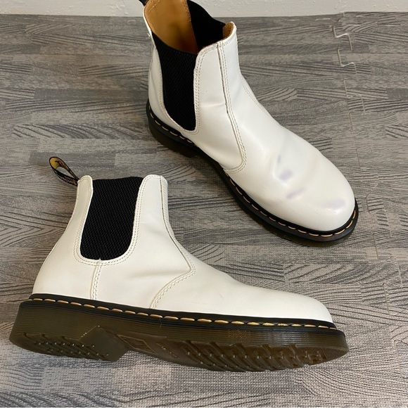 Dr. Martens 2976 Chelsea Yellow Stitch Smooth White Leather Boot - Picture 1 of 16
